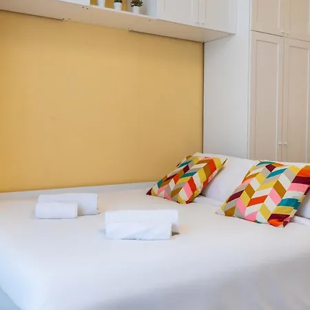 Relax In A Typical Courtyard - Navigli Appartement Milaan